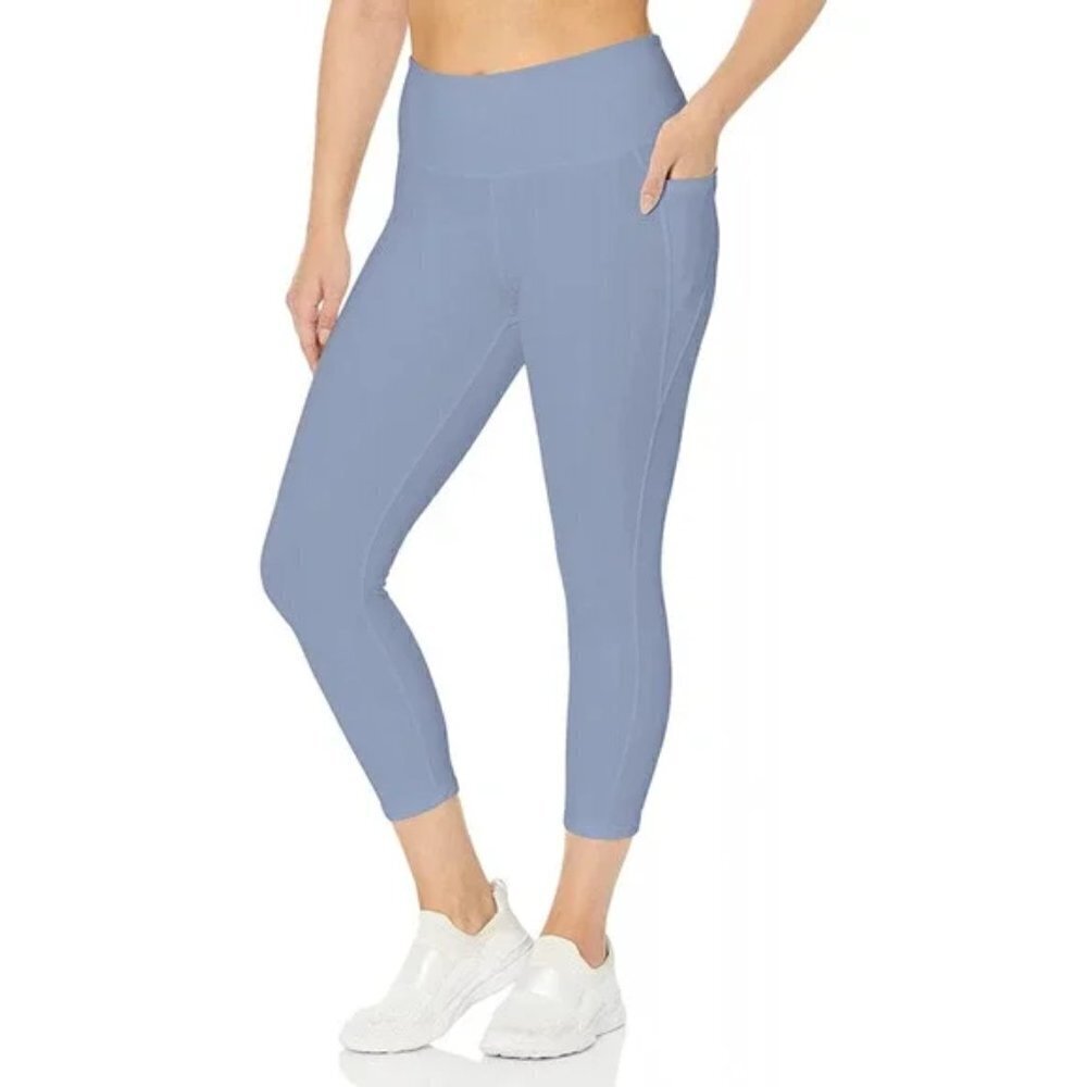 NWT Danskin Women's S Small Curved Contour Capri Leggings High Rise Tempest Blue